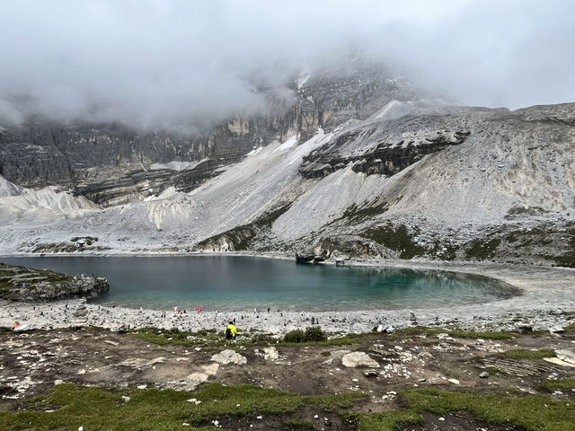 🏔️ Trekking the Last Shangri-La — 📍Luorong Pasture → Milk Lake → Five-Colour Lake 