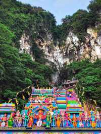 Batu Caves Temple: A Kaleidoscope of Culture and Cliffs