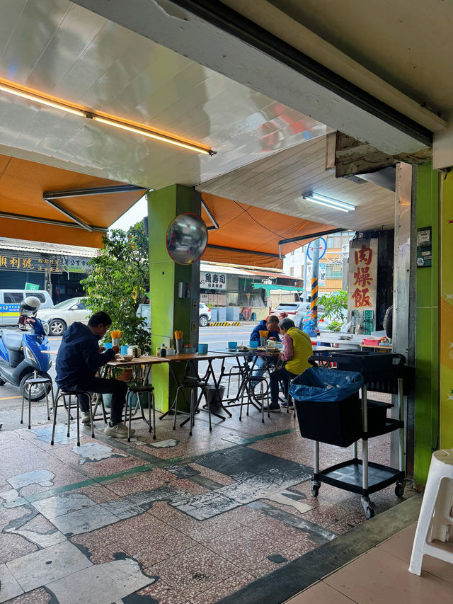 ร้านอาหารเช้าที่ไถหนาน