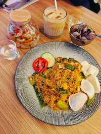 Plant-Powered Plates & Artisan Brews-Botanic Style
