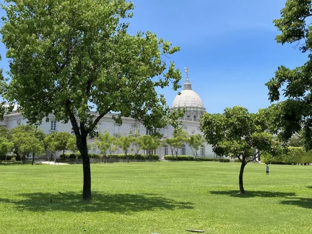 Chimei Museum, Tainan: A Summer Escape You Can't Miss! 🏛️☀️