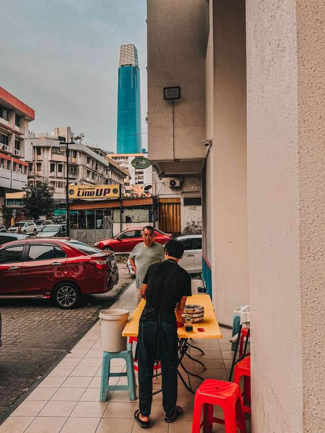 Roadside Sizzle – Claypot Chicken Rice Worth the Wait at Kedai Kopi Pudu Satu Enam Lapan