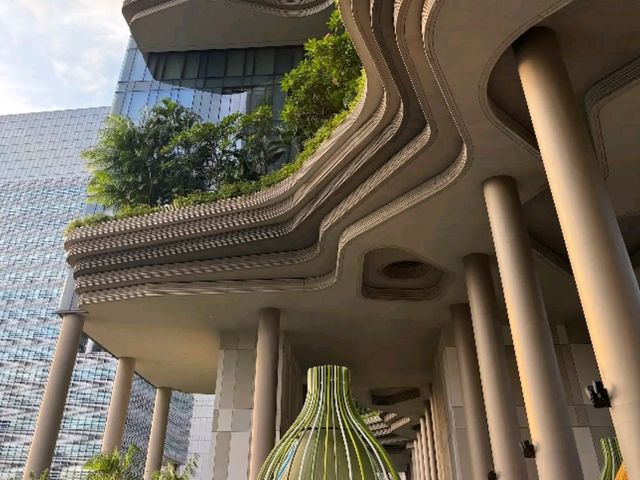 Sleep in a Sky Garden – My Eco-Luxury Stay at PARKROYAL COLLECTION Pickering