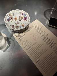 Discovering Big Wine Freaks: A Unique Wine Bar Experience in Singapore 🇸🇬 