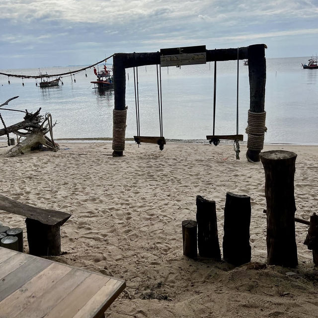 バンセーンの海辺で味わう至福のカフェタイム🇹🇭