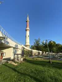 Sacred Splendor: Unveiling the Grand Mosque of West Sumatra