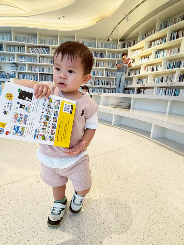 雙月灣泰麗雲頂酒店🏨一滴水圖書館📚 懸崖藝術館 雙月灣泰麗雲頂酒店🏨一滴水圖書館📚 懸崖藝術館