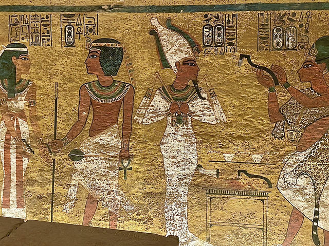 Exploring Tutankhamun’s tomb was unforgettable, and educational👬👫😍😎👍❤️