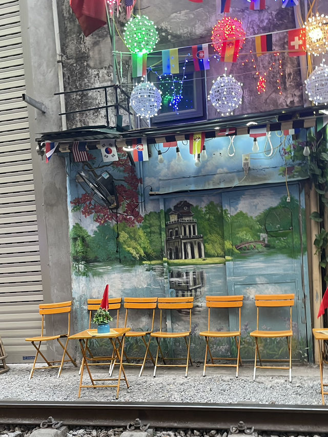 🚂✨ Hanoi Train Street – ถนนรถไฟกลางเมือง ✨🚂