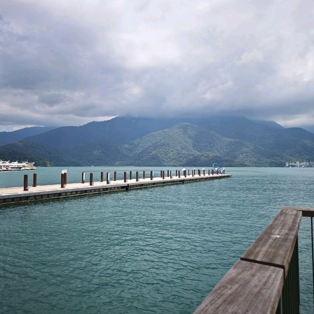 sun moon lake