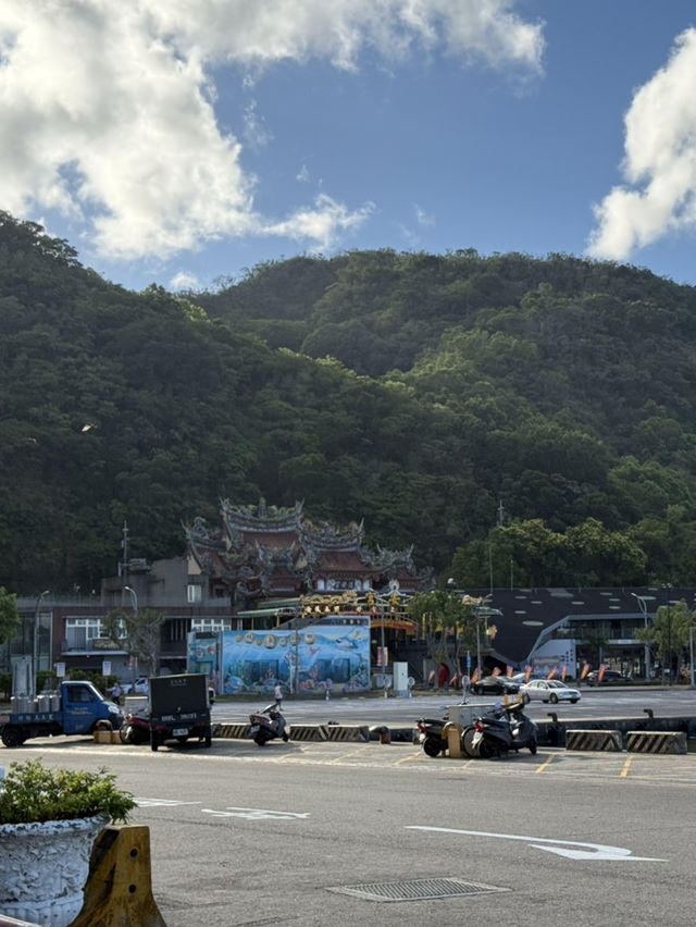 宜蘭超chill行程：空氣島彈跳工廠打卡+蘇澳漁港激平生魚片！羅東夜市掃街攻略🤩