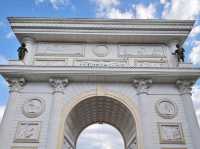 一座城市的榮耀與爭議，「史高比耶2014計畫」的產物#北馬其頓凱旋門（Porta Macedonia）-Skopje North Macedonia