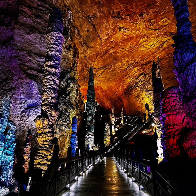 Echoes Beneath the Earth:  Yellow Dragon Cave