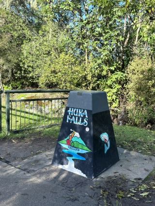 [陶波] 富卡瀑布 — 由壓倒性能量孕育出的藍色絕景