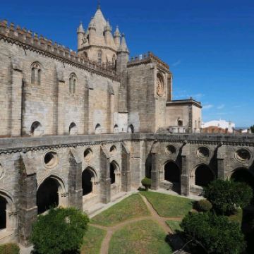 Romanesque Grandeur at the Heart of Alentejo