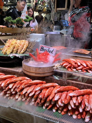 京都錦市場：唔只係廚房，係一場極致嘅食玩之旅！🍱🏮