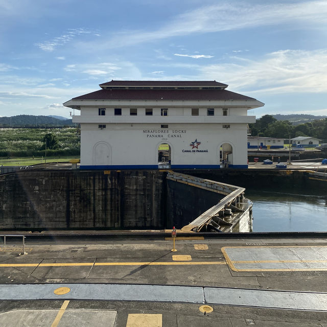 【パナマ】パナマシティ近郊のパナマ運河ビジターセンター🚢