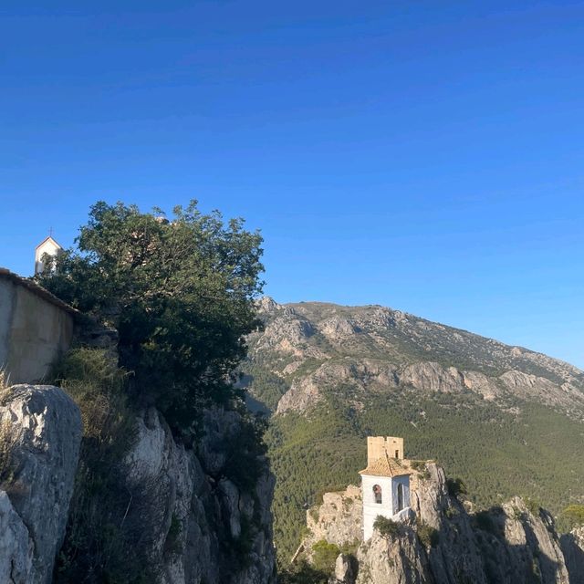 Gorgeous Guadalest Getaway