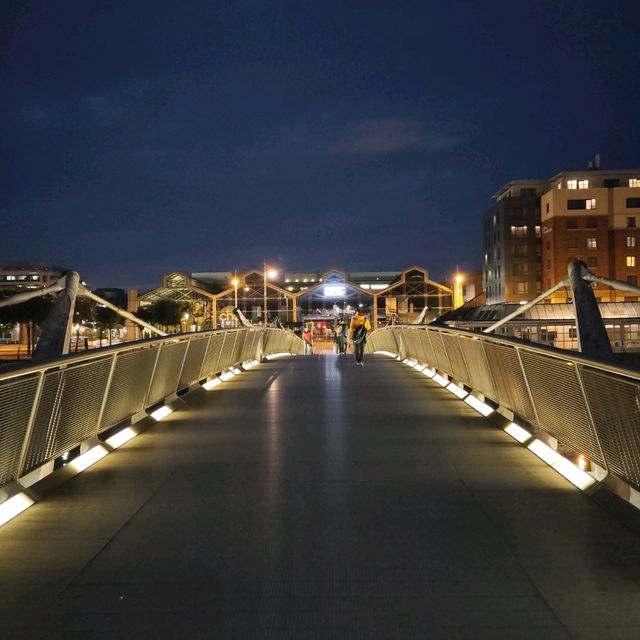 Evening walk along the River Liffey, Dublin