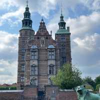 A 'once upon a time' Rosenborg castle 👑 🏰 