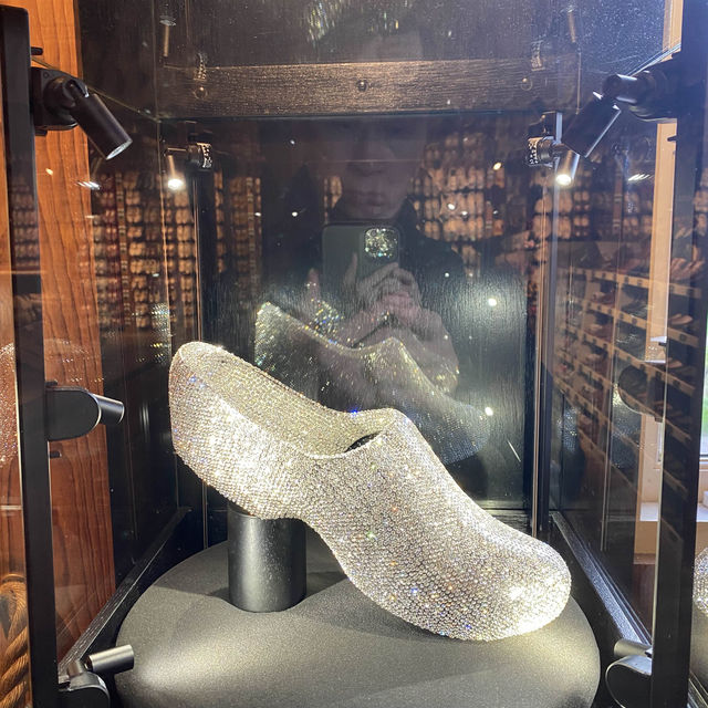Wooden Shoe Workshop 'De Zaanse Schans'