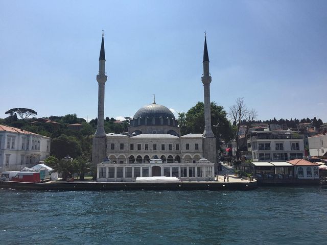 Enigmatic Wonders in Istanbul 🕌🌉