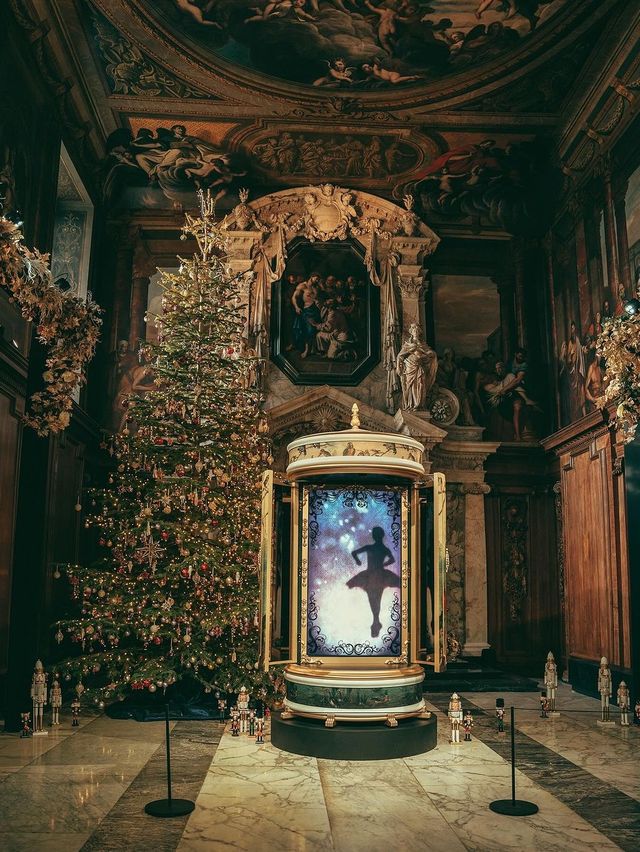  Chatsworth House