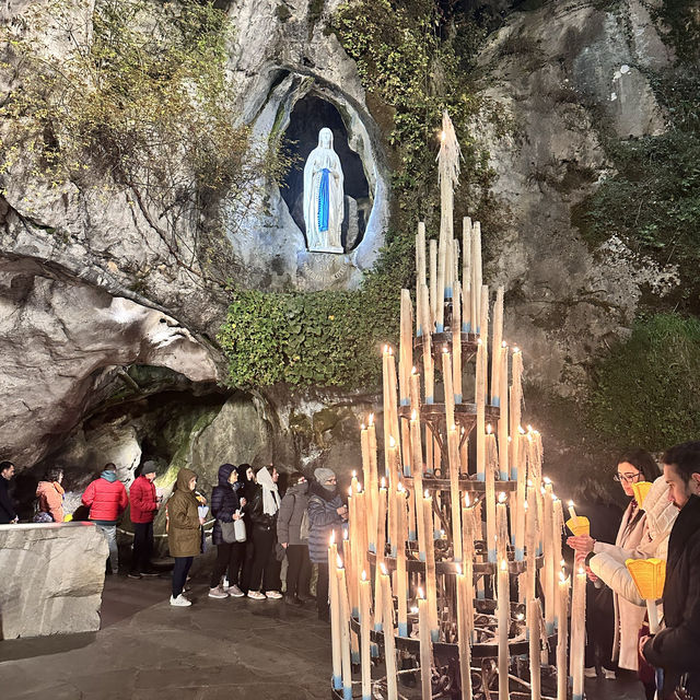 Lourdes: Two Days of Peace and prayer 