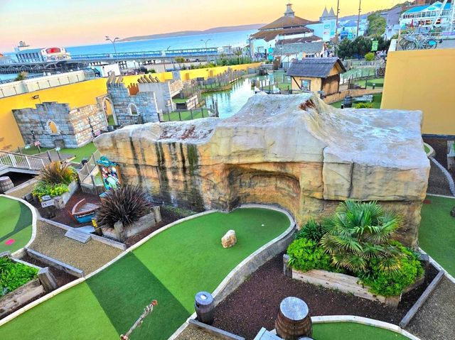 Bournemouth Breeze: A Short Escape to the Sea
