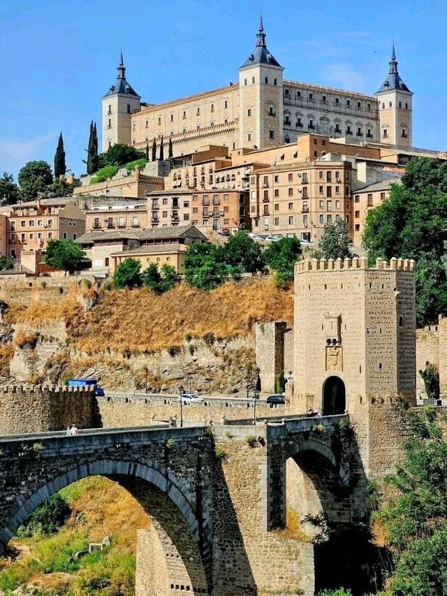 🏰 City of Three Souls – Toledo, Spain