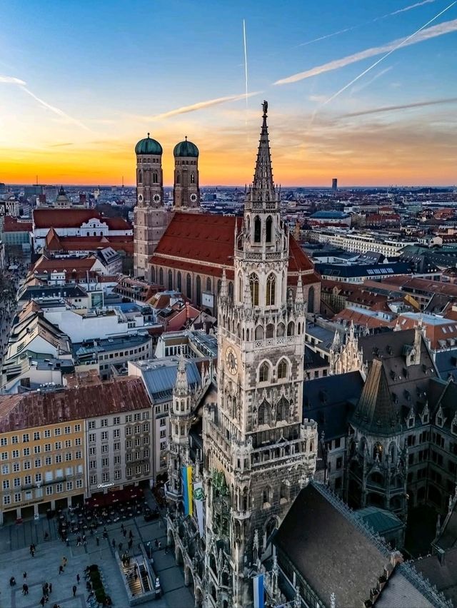 🍺🏛️ “Bavarian Heartbeat: A Classic Day in Munich” 🇩🇪
