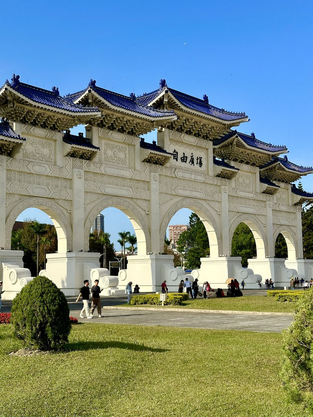 Taipei’s hidden gems and world-class eats await!