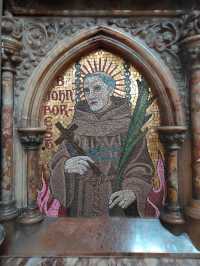 A Pillar of Memory – Mosaic Art at The Holy Name Church