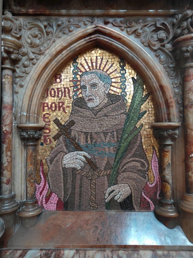 A Pillar of Memory – Mosaic Art at The Holy Name Church