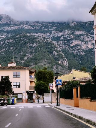 Sóller: Where Mountains Meet Mediterranean Magic 🇪🇸