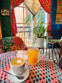 A retro Vietnamese cafe hidden inside Sunset Town