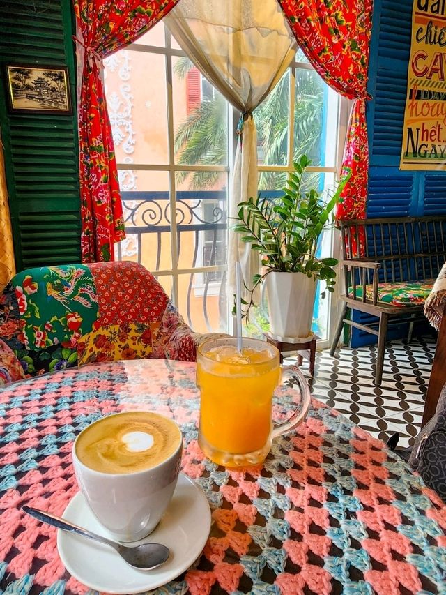 A retro Vietnamese cafe hidden inside Sunset Town
