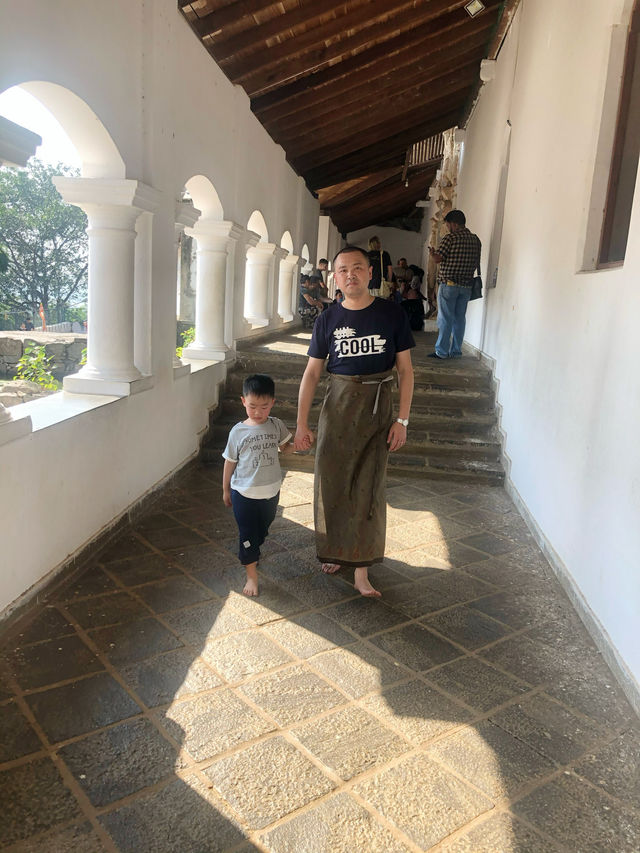 Sri Lanka 🇱🇰~~ Dambulla Cave Temple