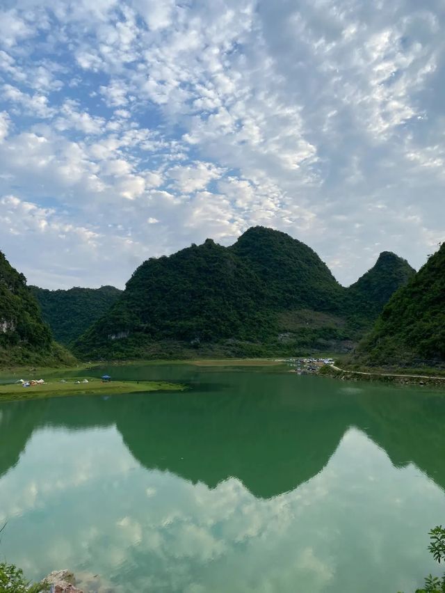 陽春三月 更望湖天光水色美不勝