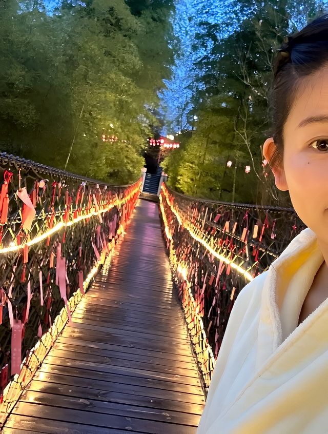 泡湯|武漢自駕3h，泡進無邊游泳池根本不想走