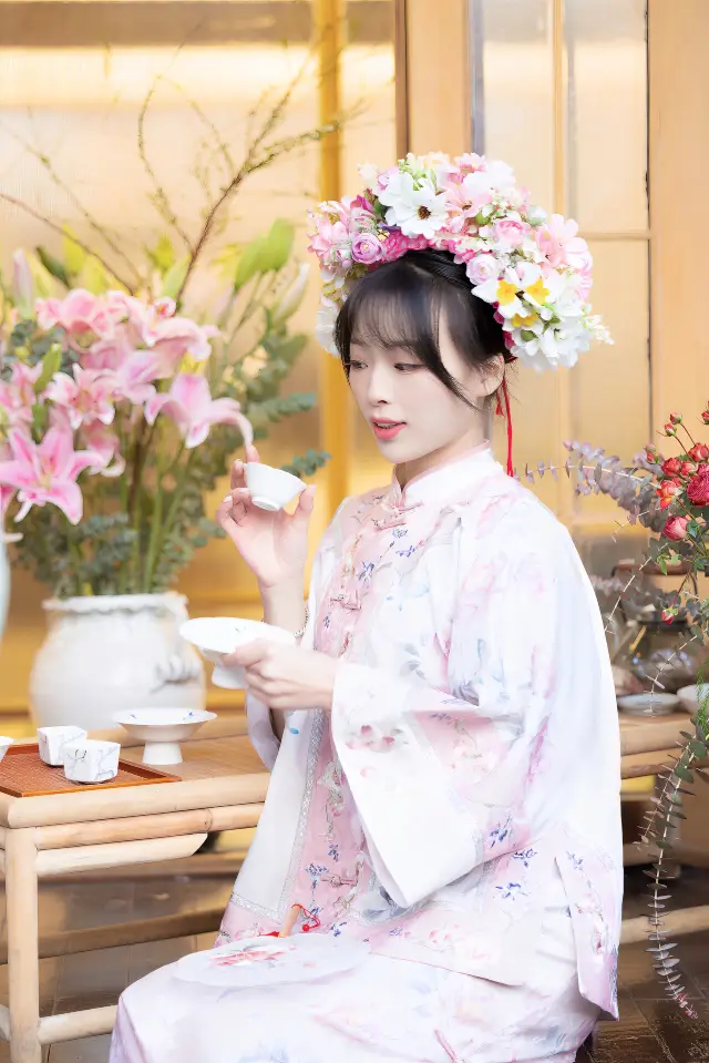 不用去蟳埔！杭州這裡也有簪花圍、馬面裙，南宋女子滿城春！
