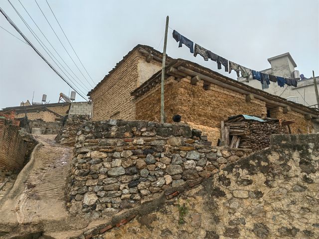 雲南建水炭山古村