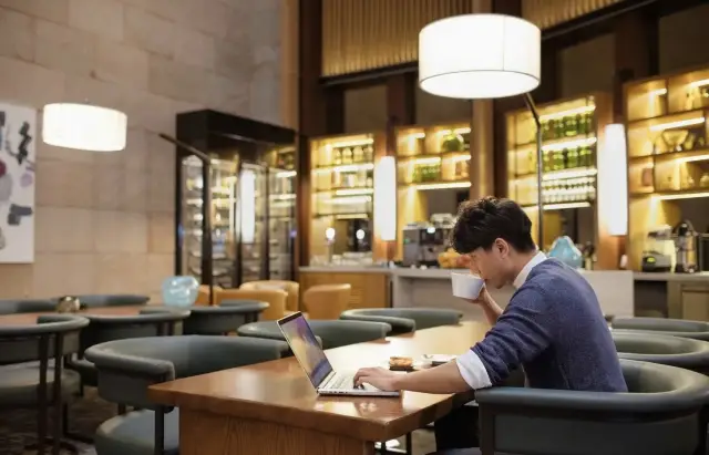 Experience the grand city views at the Courtyard by Marriott Seoul Namdaemun!