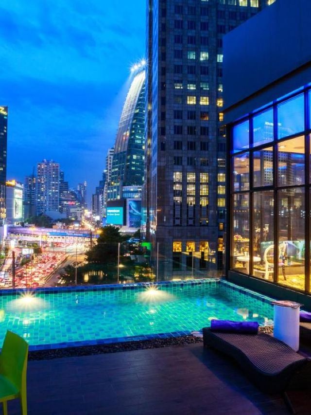🌟 Bangkok Bliss: Hotel Clover Asoke's Chic Comforts 🌟