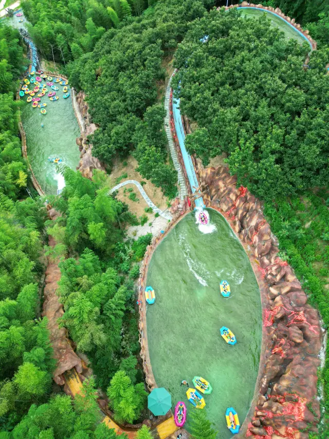 만약 래프팅에 등급이 있다면, 안지의 이 워터파크는 1위를 차지할 것입니다