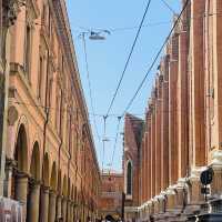 Bologna Italy City Center Walking Tour 🇮🇹! 