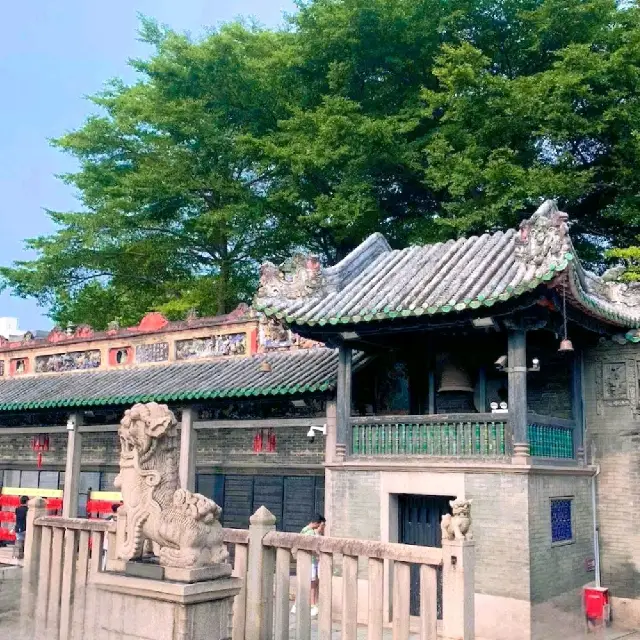 A Day Trip to Foshan Ancestral Temple: Cultural Heritage, Lion Dance Performance, and Experiencing the Charm of Foshan