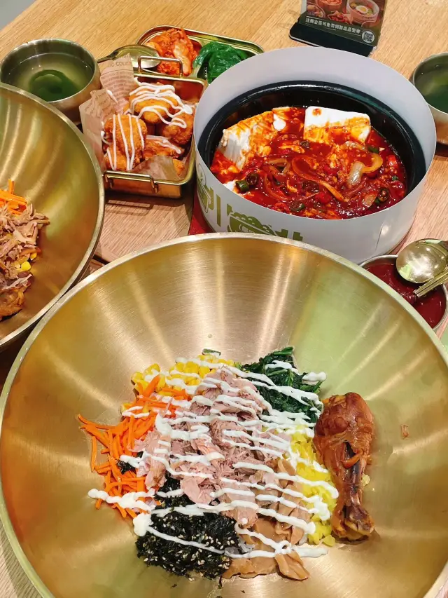 Who has ever eaten such a big intangible cultural heritage bibimbap! It's newly opened in Shio Tianhong! Aba! 