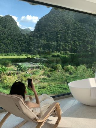 I came to Yangshuo because of this window.