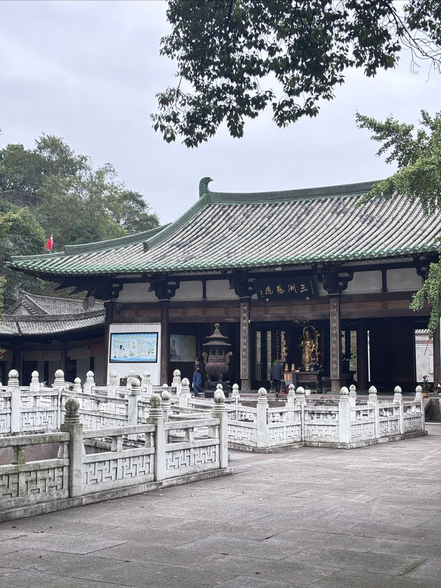 龍興寺，天台宗創始人最澄受戒地。